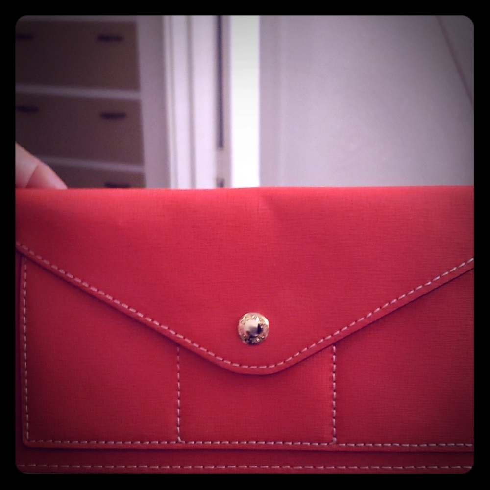 Dooney & Bourke wristlet